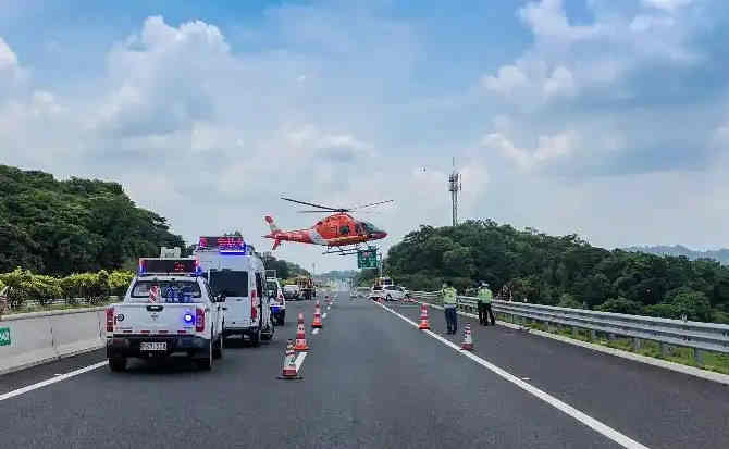 湟源高速公路汽车救援案例